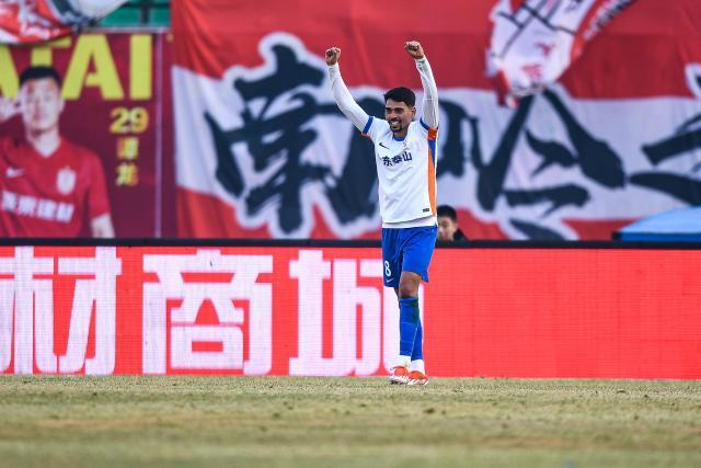 开元官方网站-泰山北上强闯难关再扮亚泰克星 靠意志力转危为安