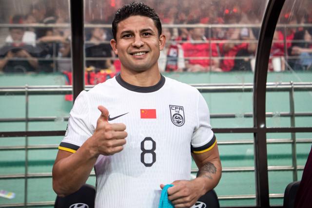 开元平台-归化国脚艾克森宣布退役 5获中超冠军2夺亚冠